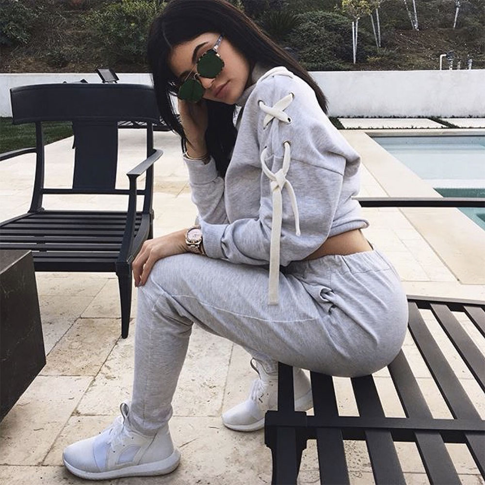 kardashian sweatsuit daily street oufit