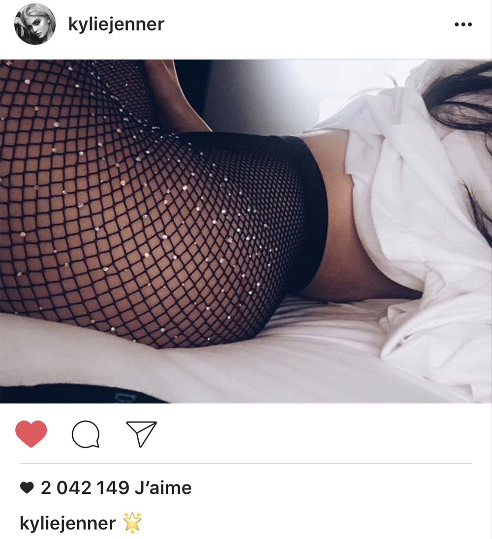 kylie jenner fishnet stocking outfit