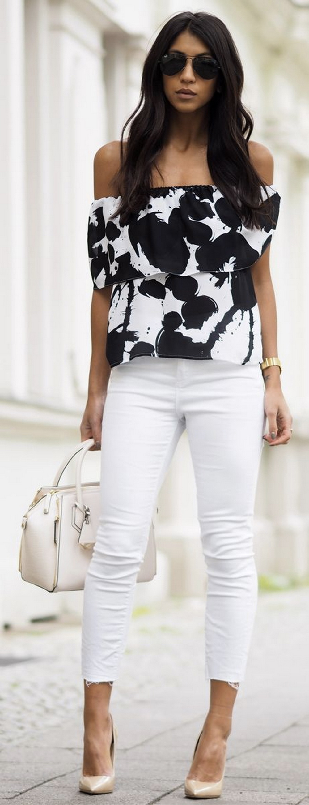 white jeans outfit