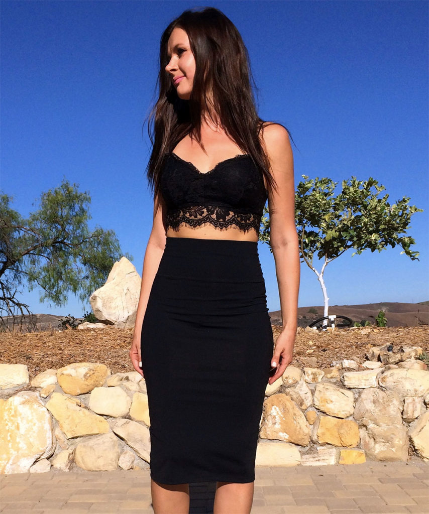 crop top black skirt