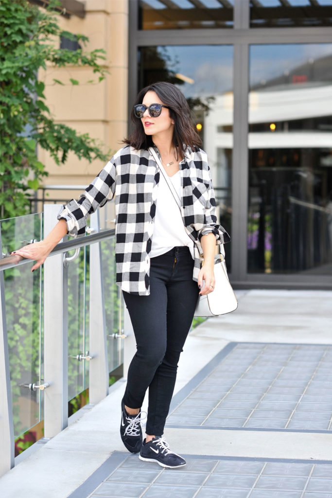 low top sneakers outfit