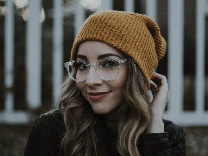 vintage glasses outfit ideas