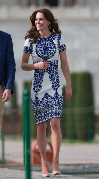 kate middleton intricate dress outfits